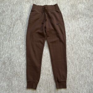 Nike Small Brown Sportswear Phoenix Fleece